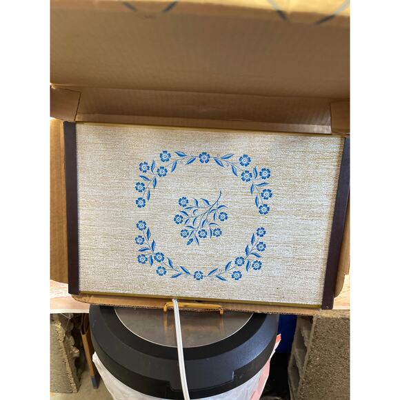 Vintage Warm-O-Tray Blue Cornflower Party Hostess Warming Tray - Picture 4 of 11